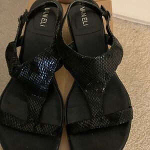 Vaneli Women's Black Sandals